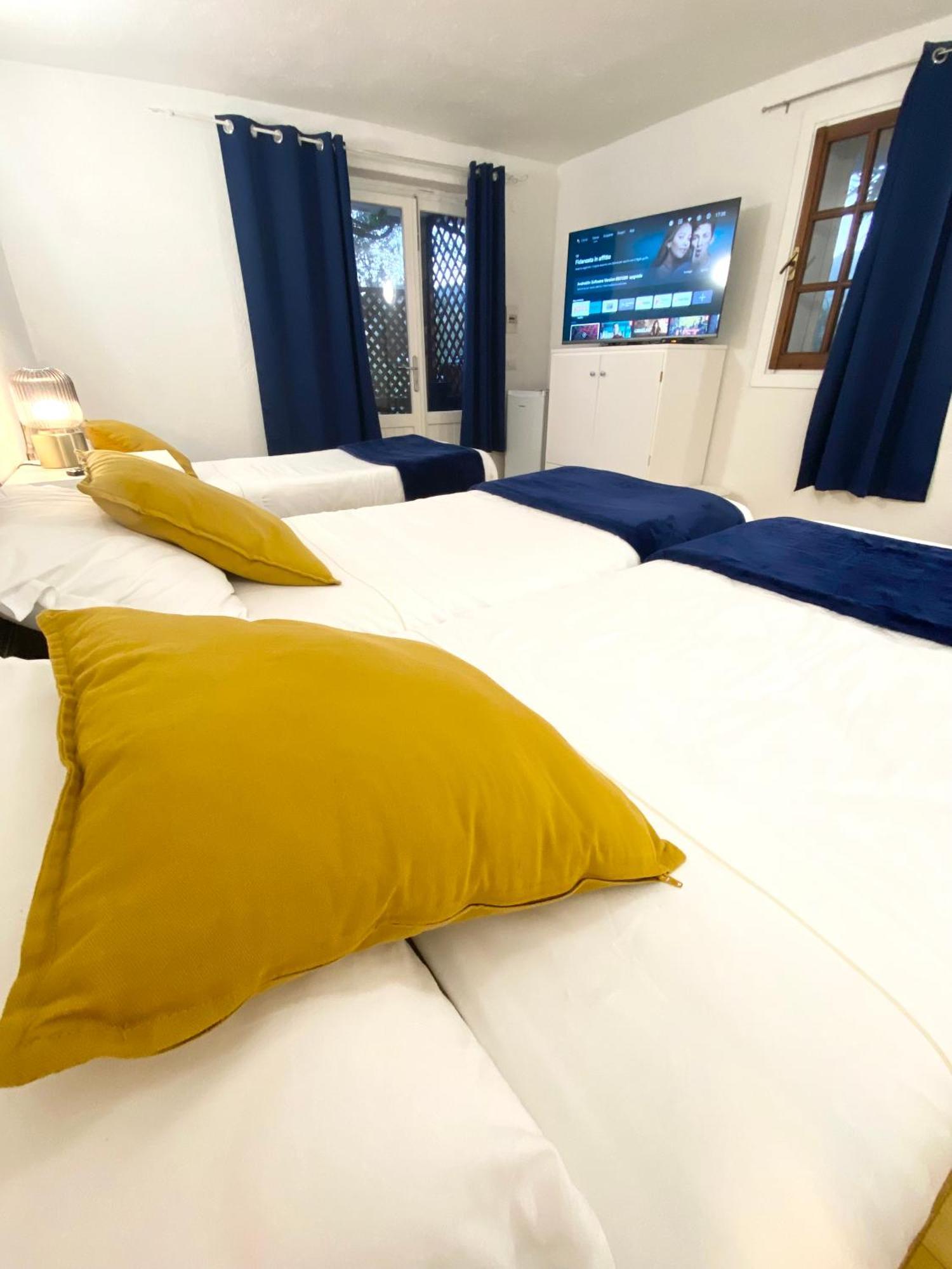 Cala Reale Rooms Marinella Marinella  Bagian luar foto